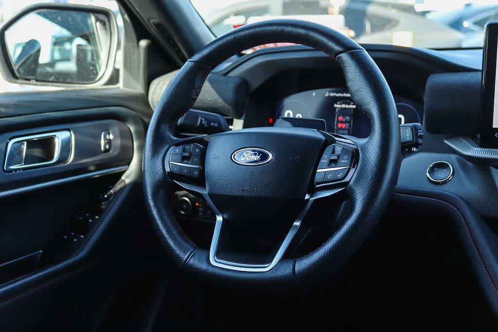 Certified 2025 Ford Explorer ST-Line RWD image 14