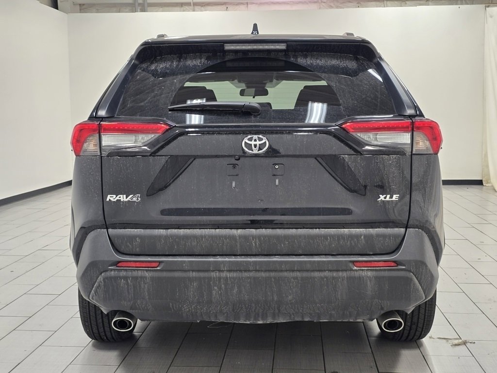 Used 2024 Toyota RAV4 XLE image 15