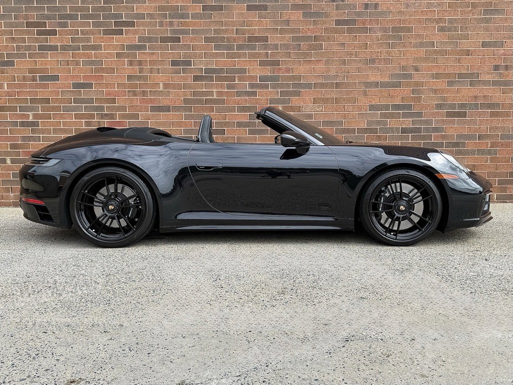 Certified 2023 Porsche 911 Carrera GTS image 8