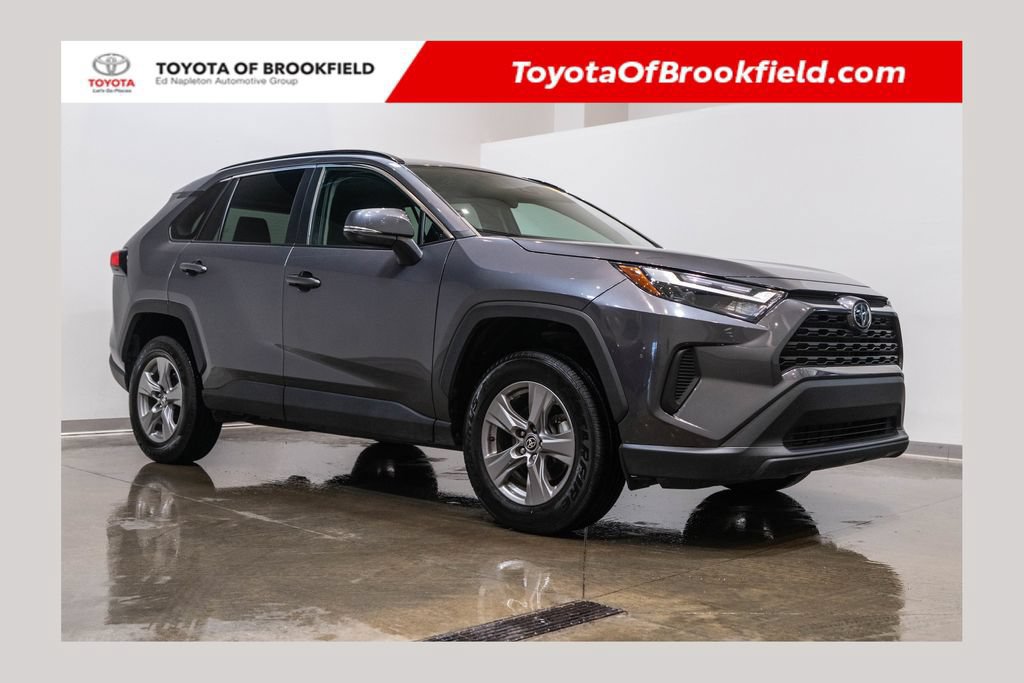 Used 2024 Toyota RAV4 XLE AWD/4WD image 1
