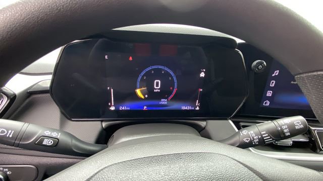 Used 2025 Chevrolet TrailBlazer LT FWD image 21