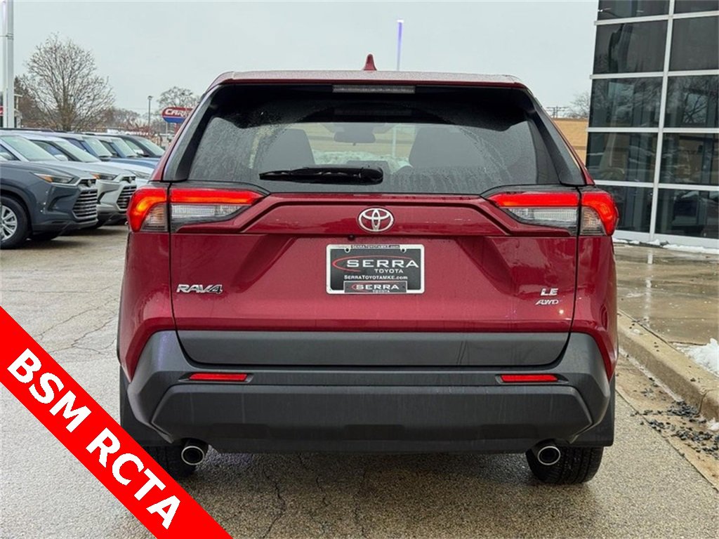 Used 2024 Toyota RAV4 LE image 4