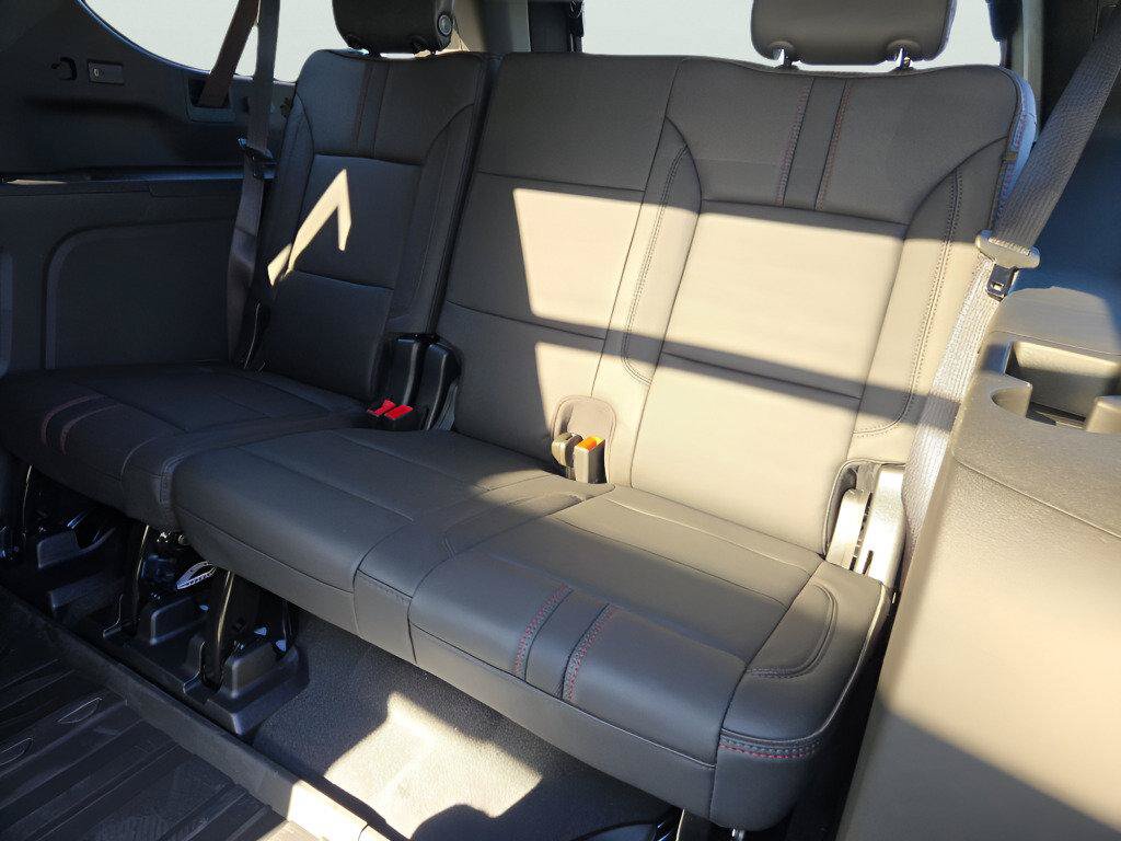 New 2026 Chevrolet Suburban RST w/ Comfort Package AWD/4WD image 22