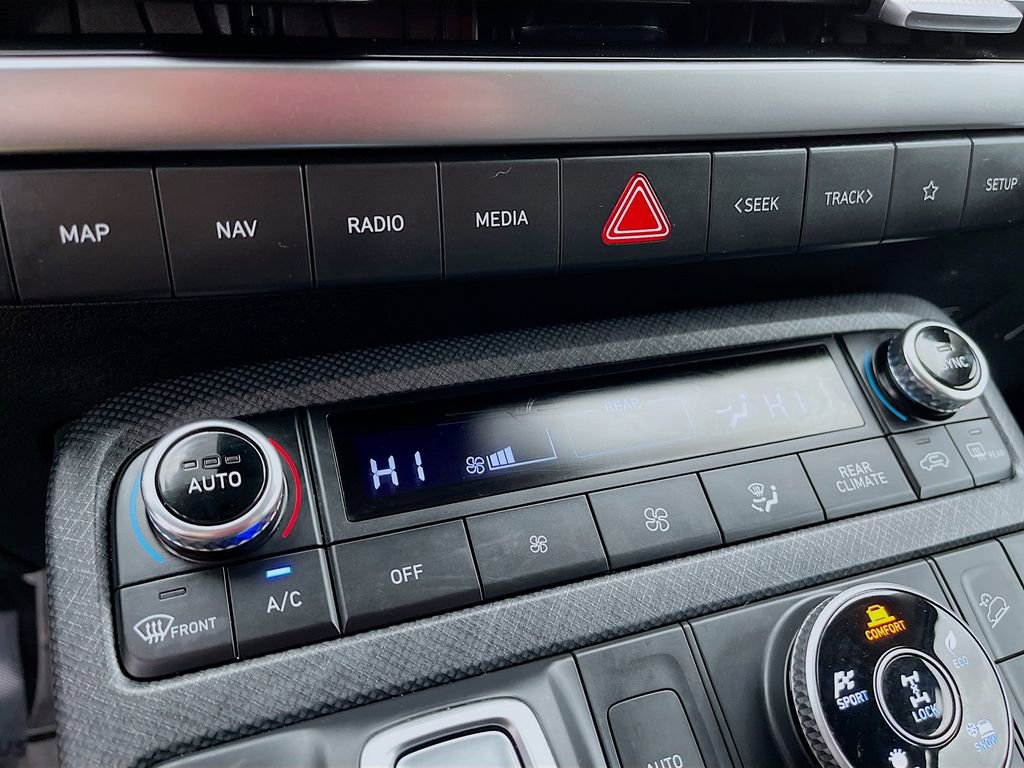 Used 2023 Hyundai Palisade Limited w/ Cargo Package image 20