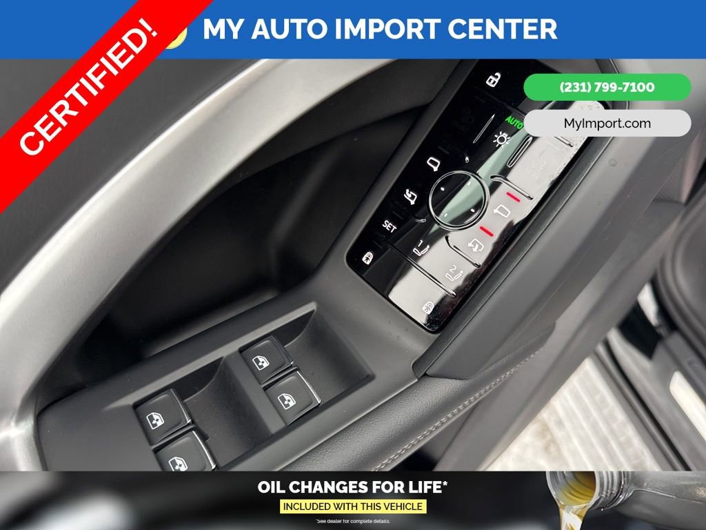 Used 2025 Audi Q5 Premium w/ Convenience Package image 11