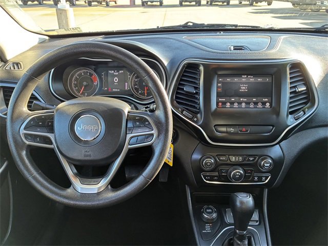 Used 2019 Jeep Cherokee Latitude w/ Popular Appearance Group image 16