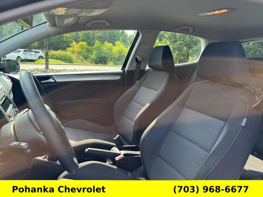 Used 2012 Volkswagen Golf 2-Door FWD image 17