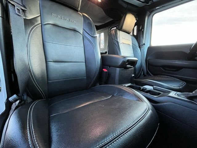 Used 2020 Jeep Wrangler Unlimited Sahara image 31