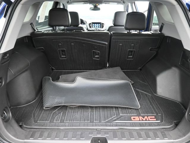 Used 2022 GMC Terrain SLT w/ Tech Package image 6