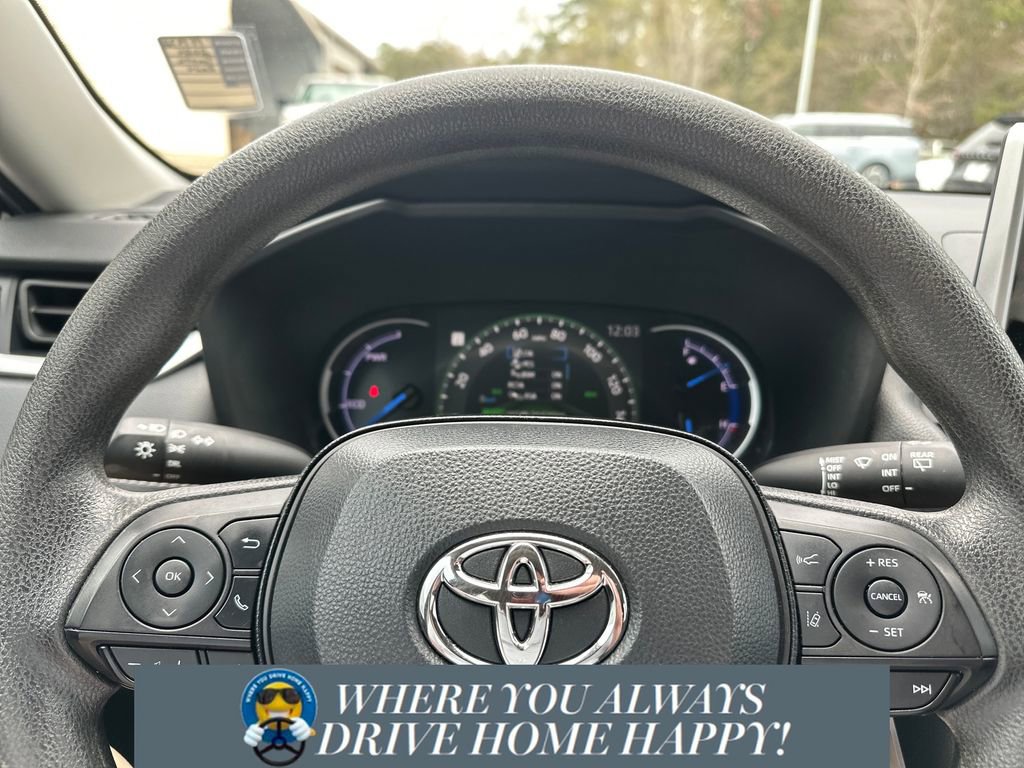 Used 2024 Toyota RAV4 LE image 12