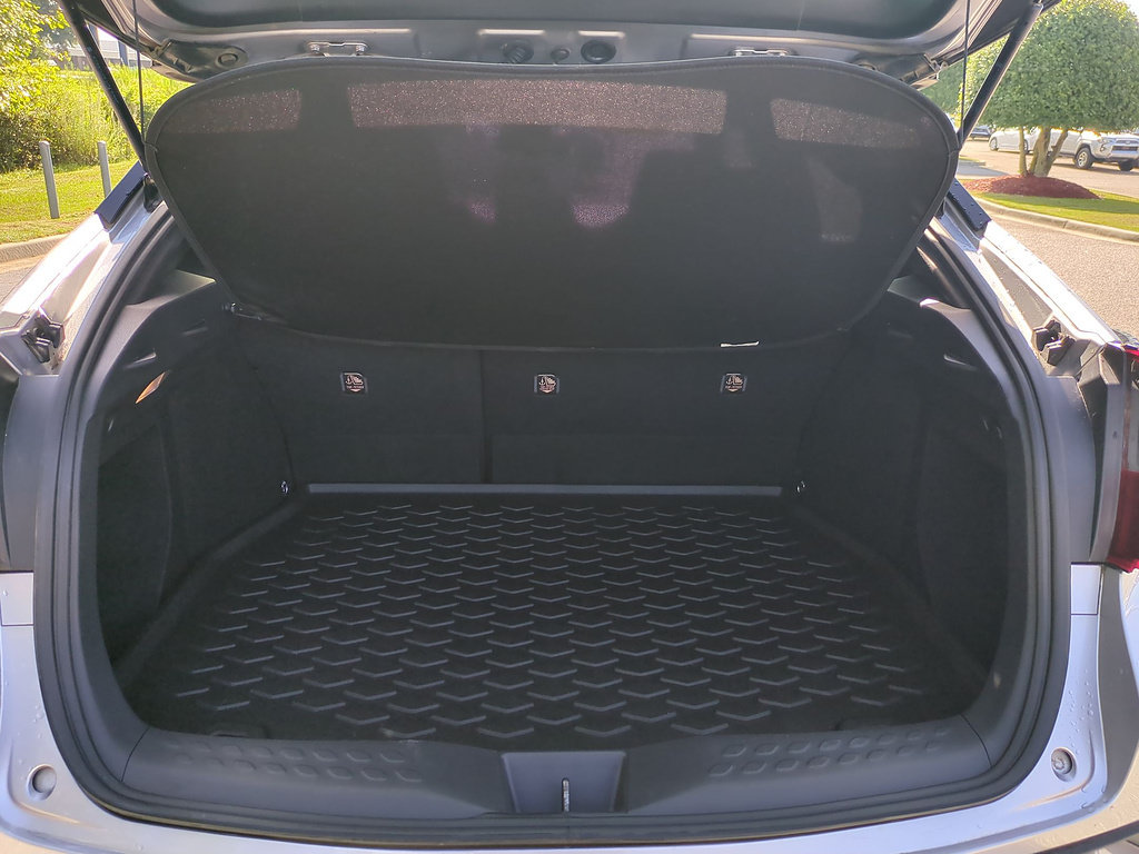 Used 2019 Toyota C-HR XLE FWD image 30