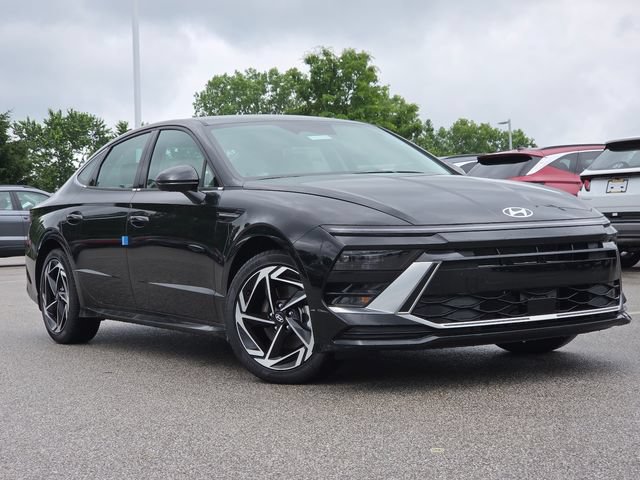 New 2026 Hyundai Sonata SEL FWD image 2