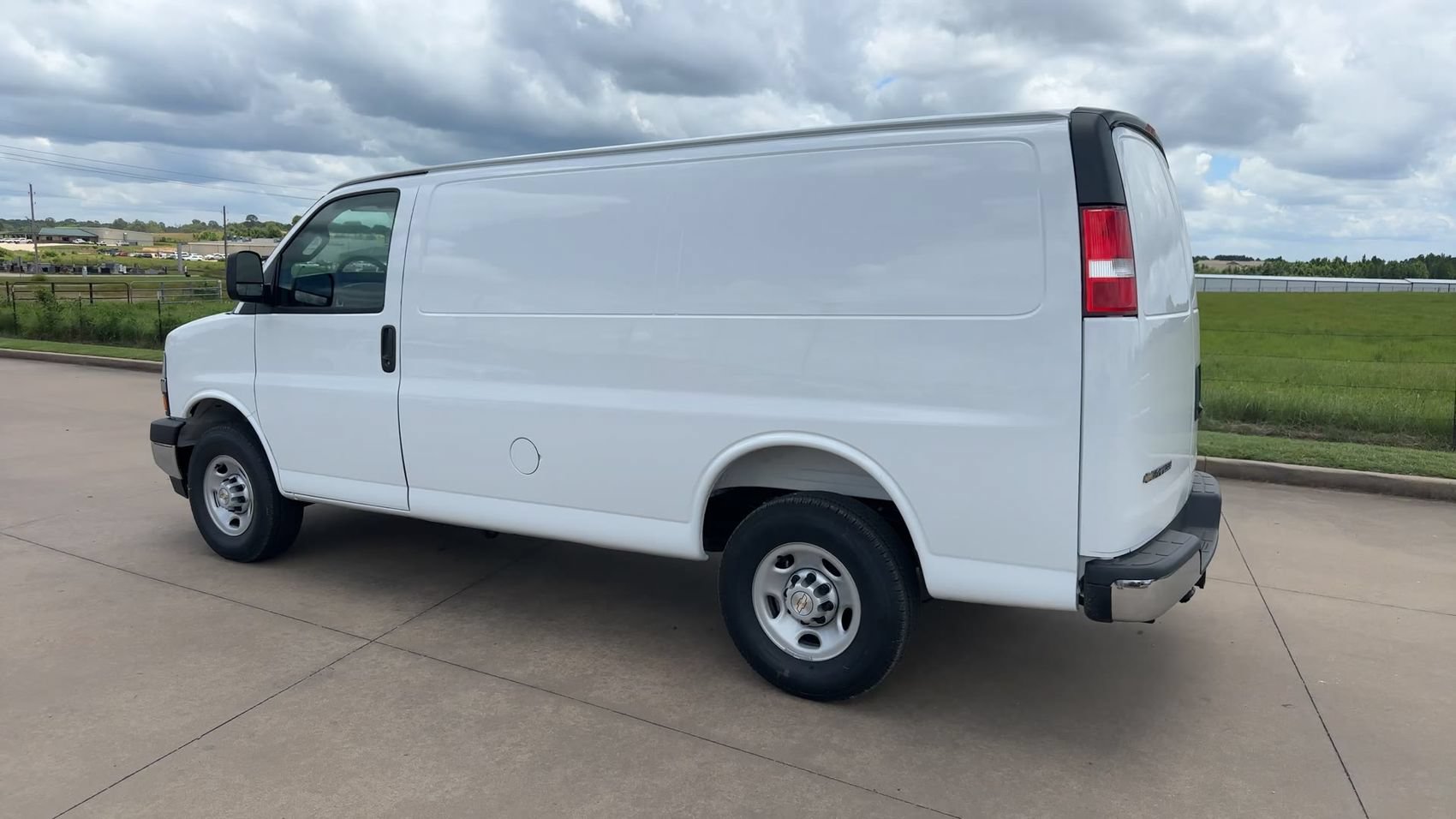 New 2026 Chevrolet Express 2500 w/ Driver Convenience Package RWD image 7