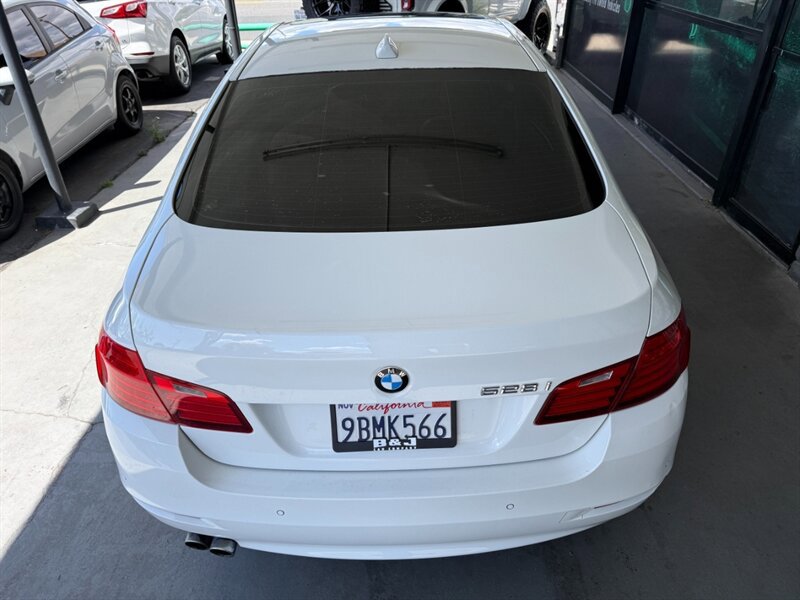 Used 2014 BMW 528i Sedan RWD image 14