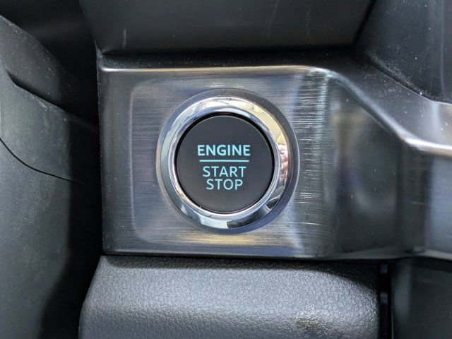 New 2026 Ford F250 Lariat w/ Black Appearance Package image 31
