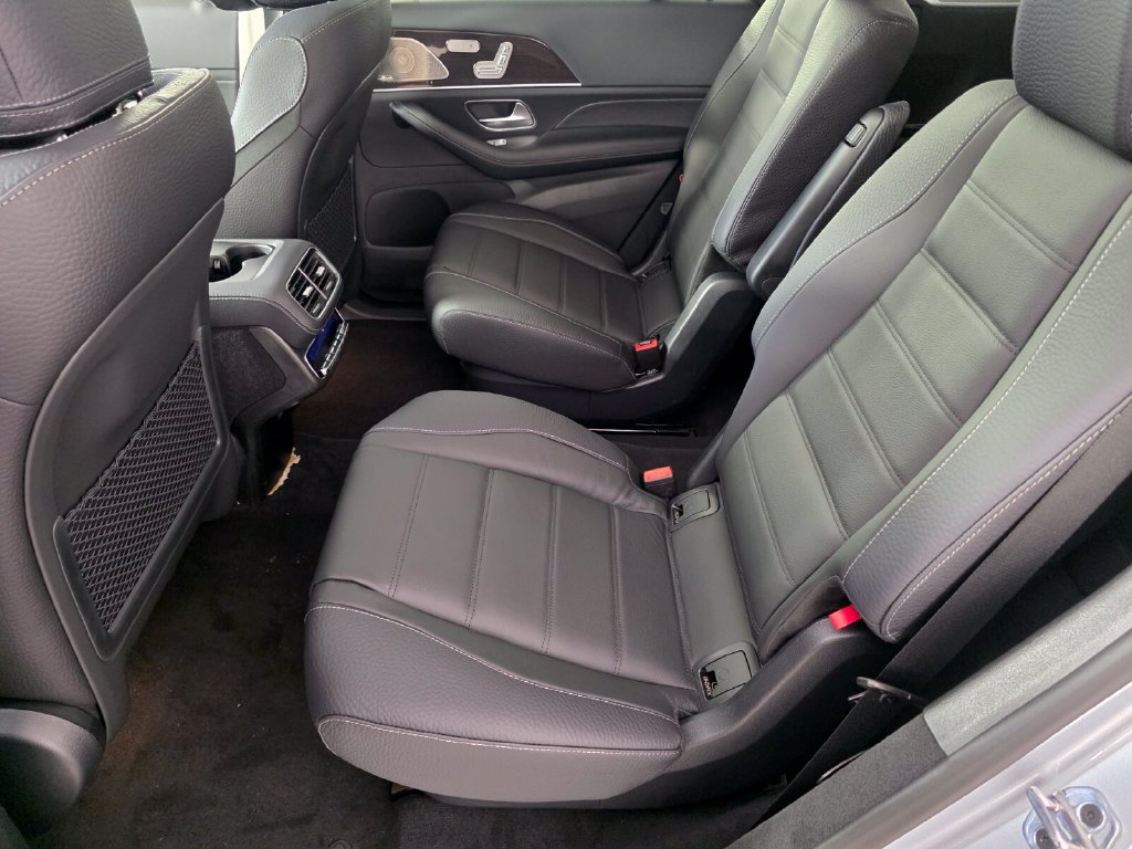 New 2026 Mercedes-Benz GLS 450 4MATIC image 11