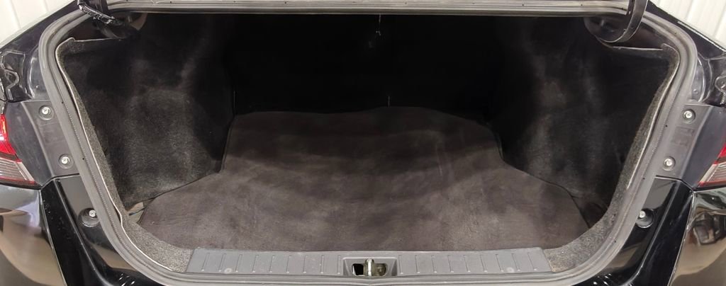 Used 2020 Nissan Versa SV image 23