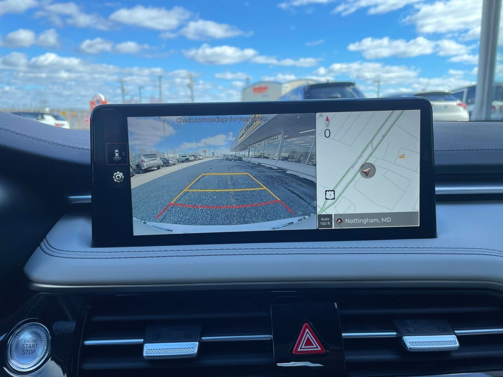 Used 2025 Genesis G70 2.5T image 25