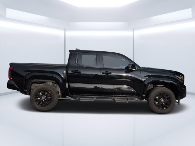 Used 2026 Toyota Tacoma SR5 RWD image 2