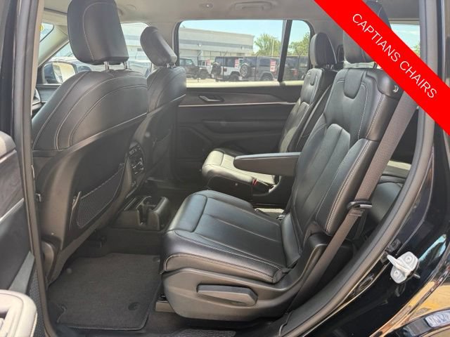 Used 2023 Jeep Grand Cherokee L Limited AWD/4WD image 6