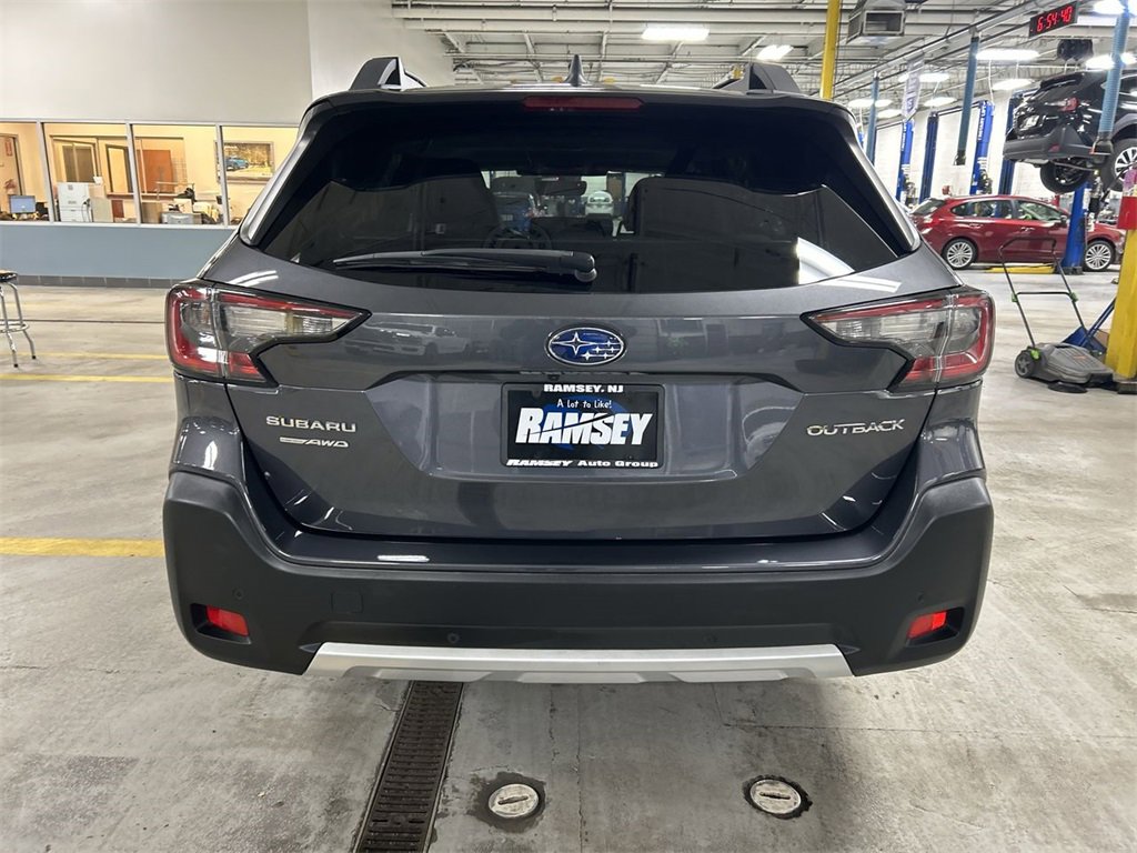 Certified 2023 Subaru Outback Limited image 7