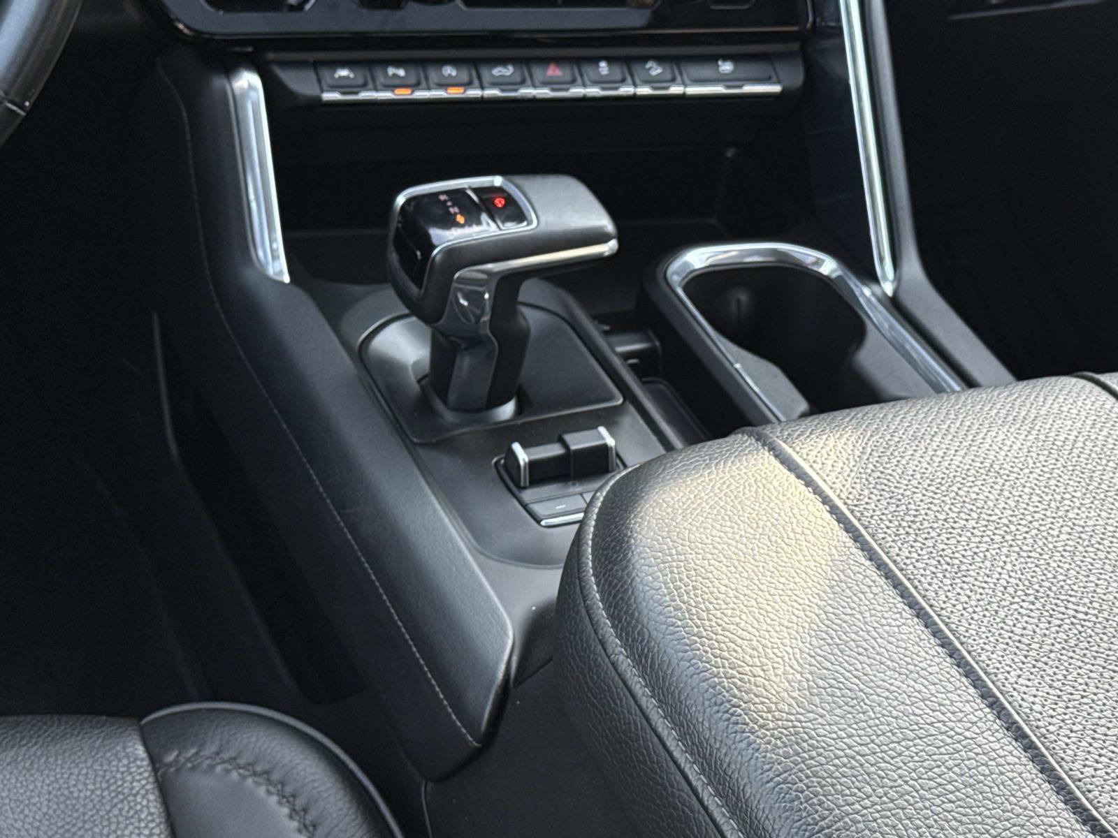 Used 2024 GMC Sierra 1500 Denali w/ Denali Reserve Package AWD/4WD image 5