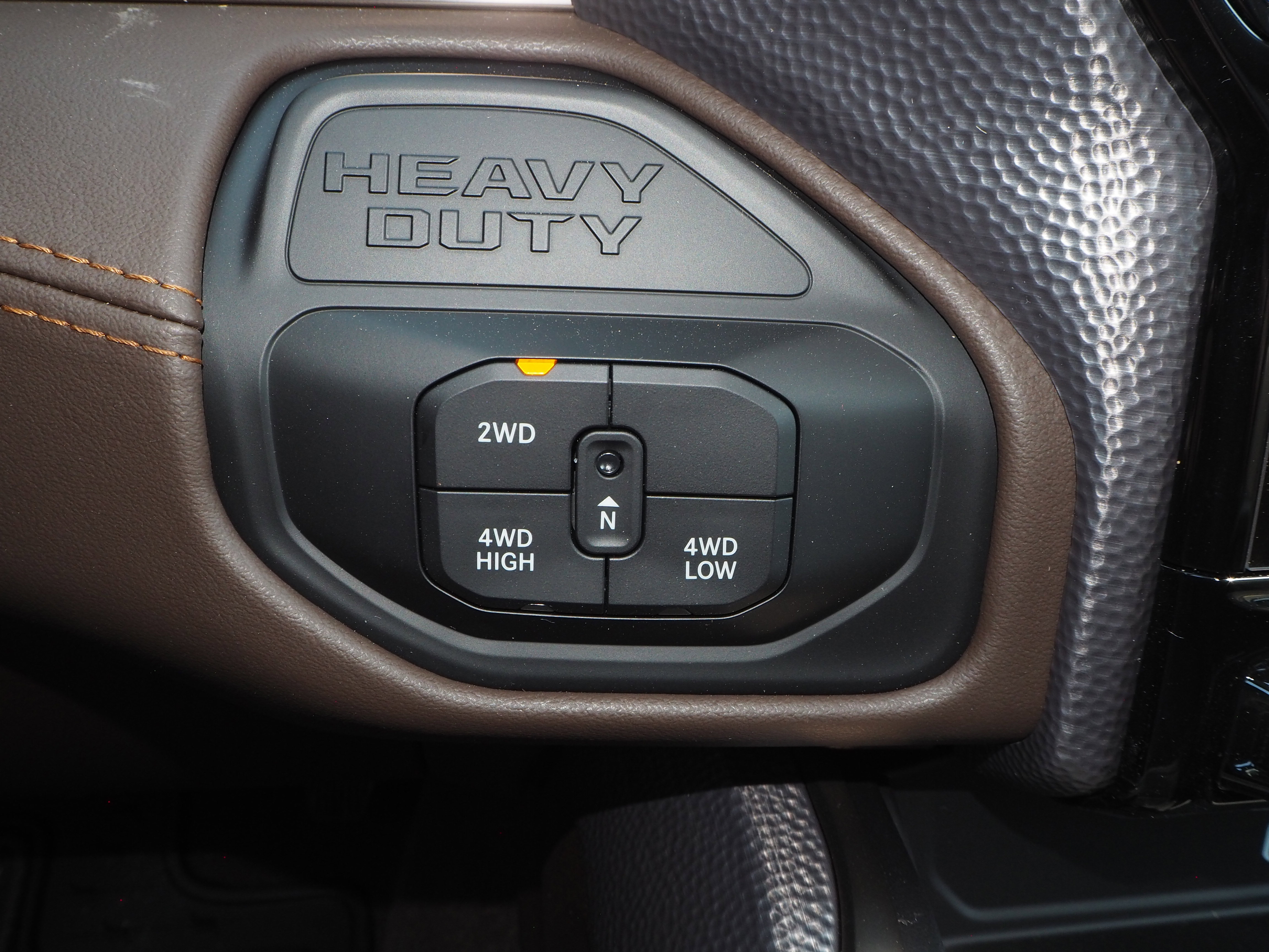 New 2025 RAM 2500 Limited AWD/4WD image 22