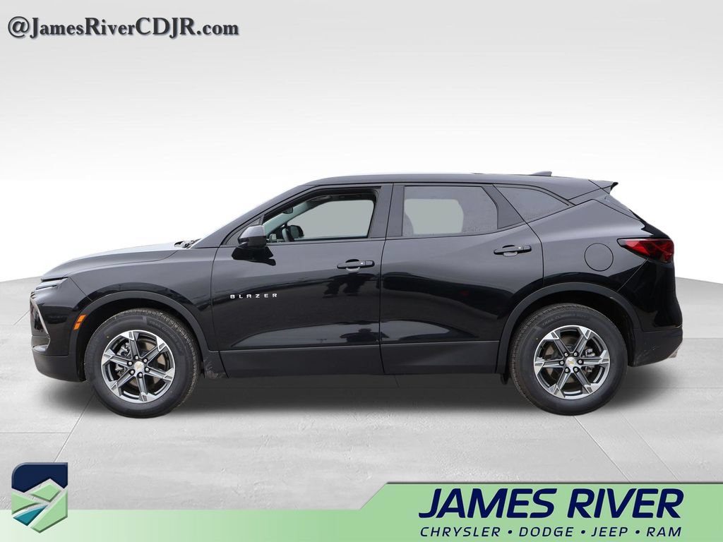 Used 2025 Chevrolet Blazer LT AWD/4WD video 2