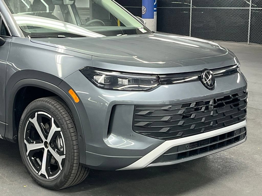 New 2026 Volkswagen Tiguan SE AWD/4WD image 42