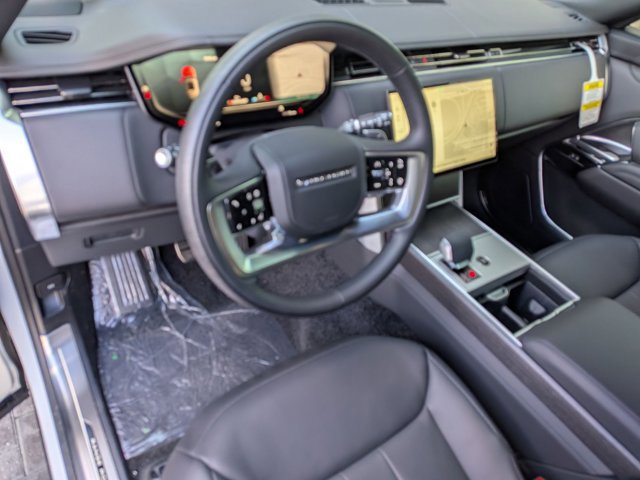 New 2026 Land Rover Range Rover SE image 3