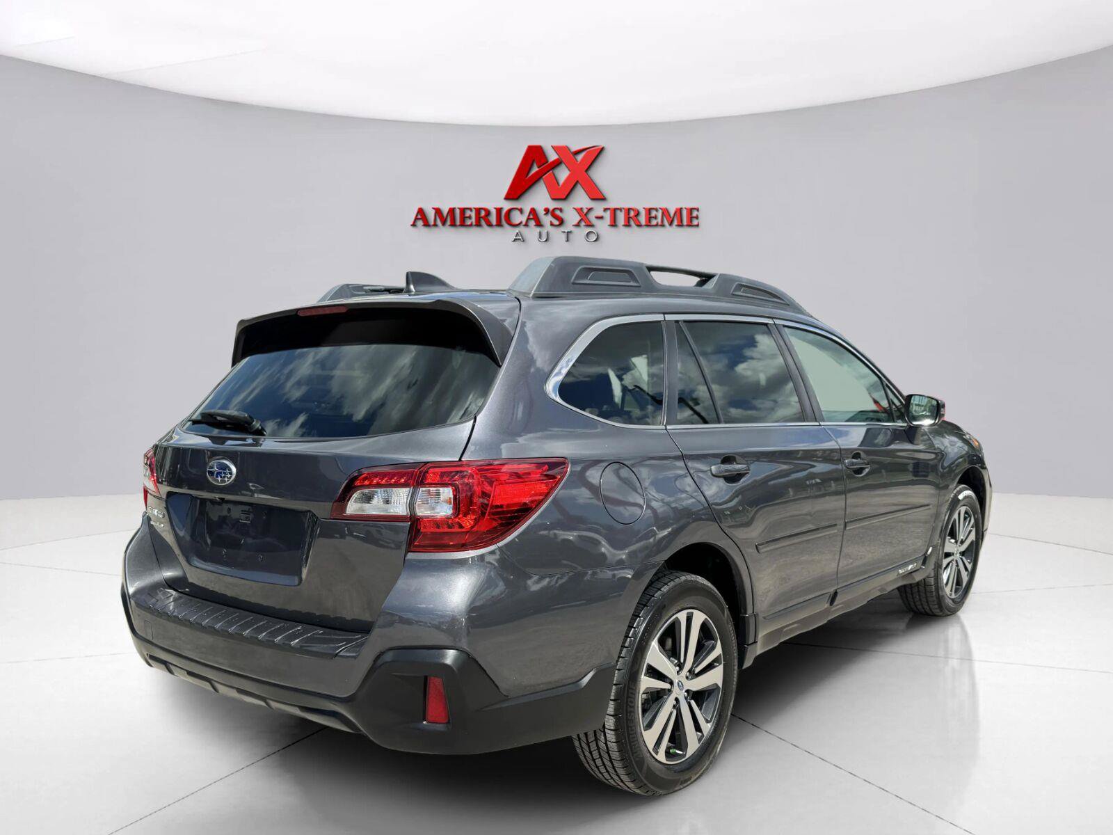 Used 2019 Subaru Outback 2.5i Limited AWD/4WD image 6