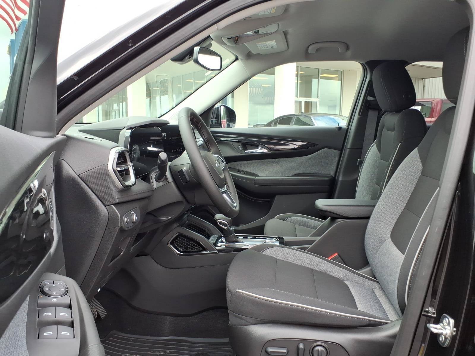 New 2026 Chevrolet TrailBlazer LT w/ Convenience Package FWD image 15
