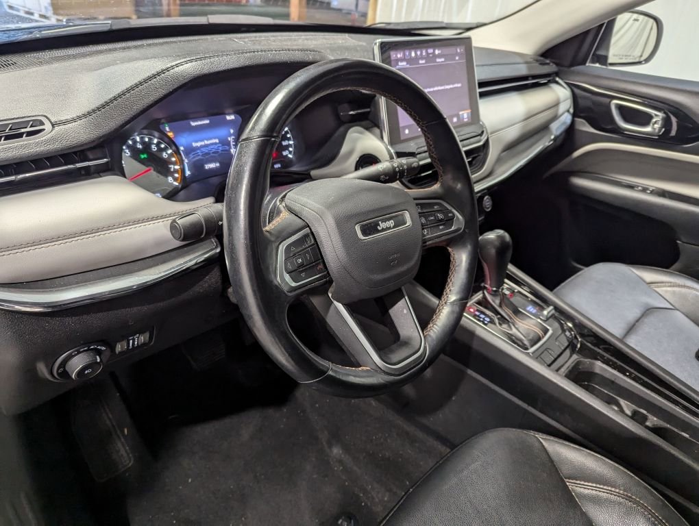 Certified 2022 Jeep Compass Limited image 3