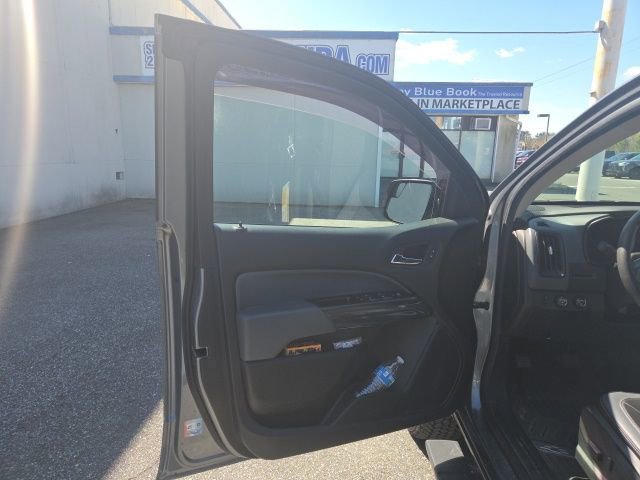 Used 2022 Chevrolet Colorado Z71 image 9