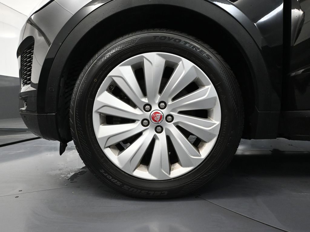 Used 2020 Jaguar E-PACE SE image 17