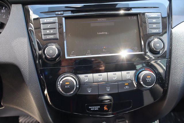 Used 2022 Nissan Rogue Sport S image 31