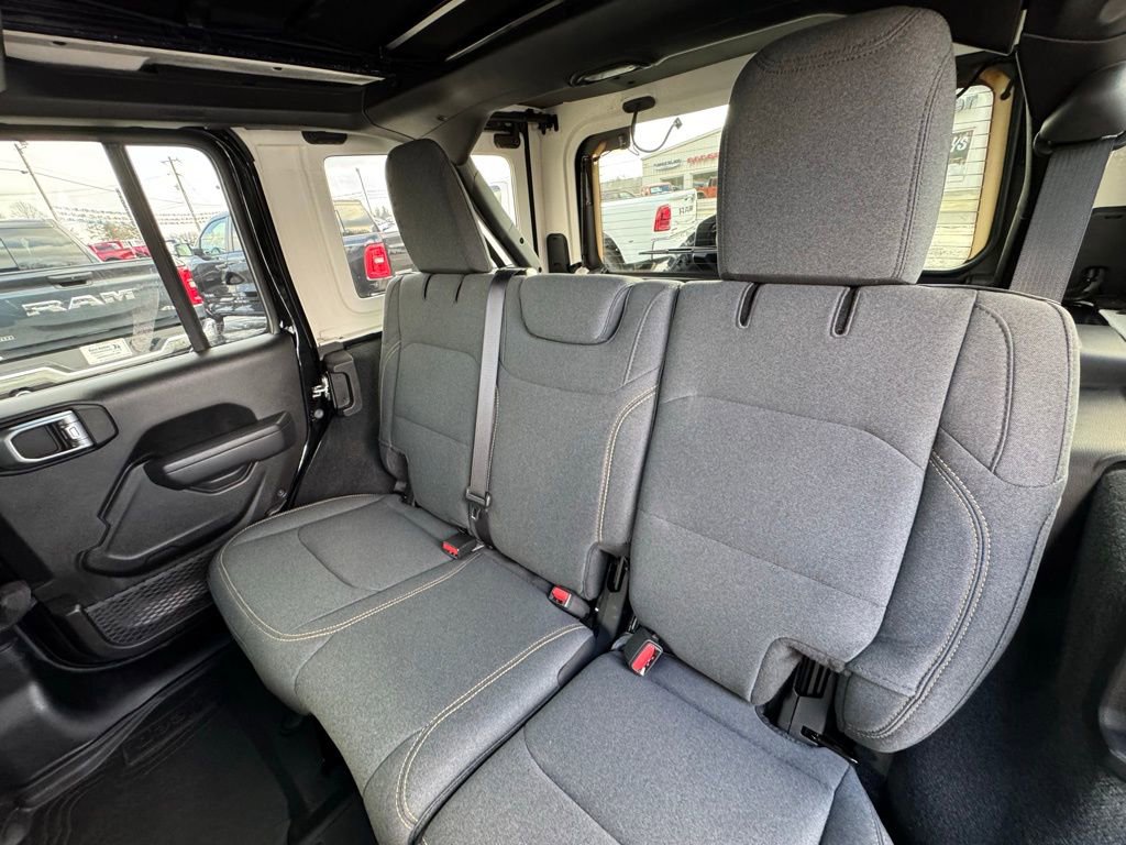 Used 2024 Jeep Wrangler Willys image 11