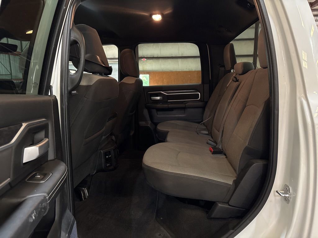 Used 2024 RAM 3500 Big Horn image 35
