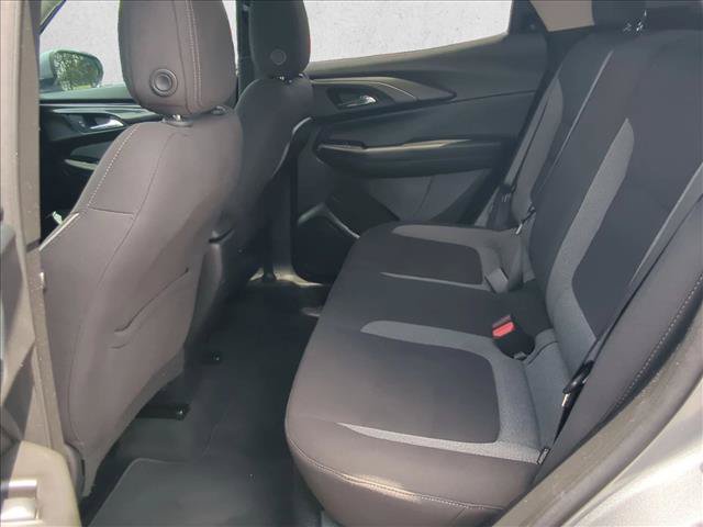 Used 2024 Chevrolet TrailBlazer LT w/ Driver Confidence Package FWD image 17