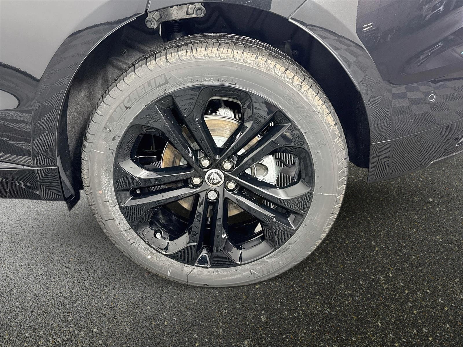 New 2026 Jaguar F-PACE R-Dynamic S AWD/4WD image 33