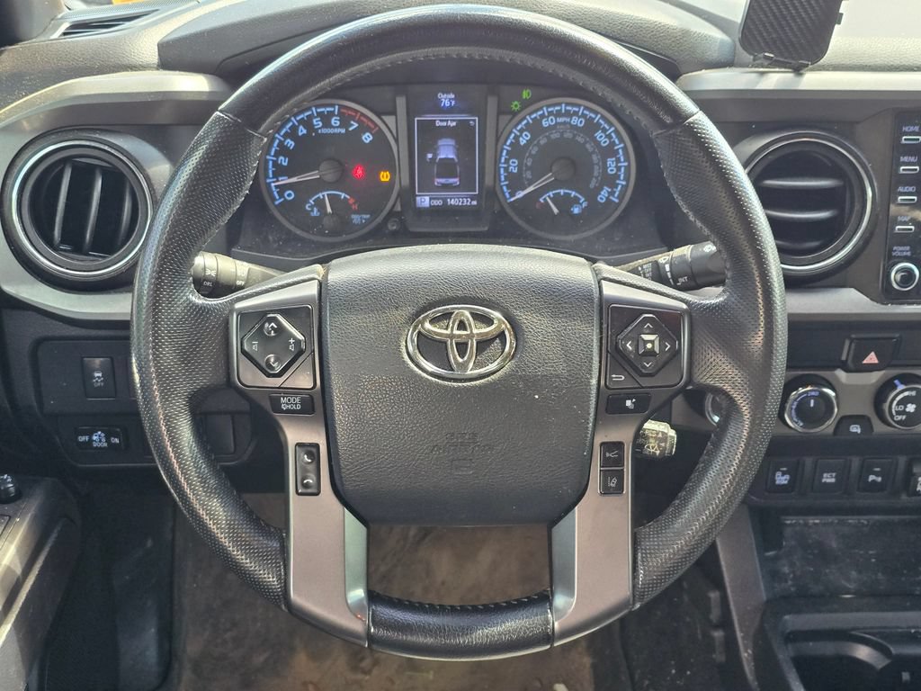 Used 2020 Toyota Tacoma TRD Off-Road w/ Technology Package AWD/4WD image 6