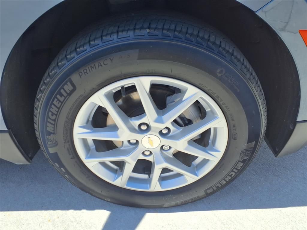 Used 2024 Chevrolet Equinox LT FWD image 7