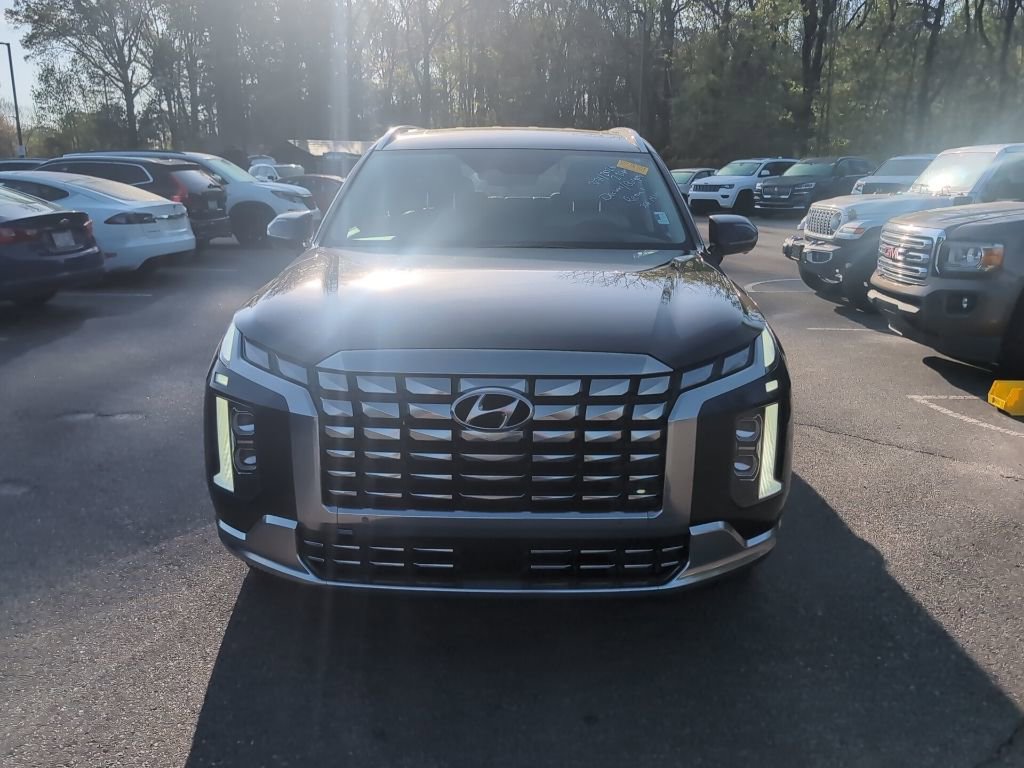 Used 2024 Hyundai Palisade Calligraphy image 2