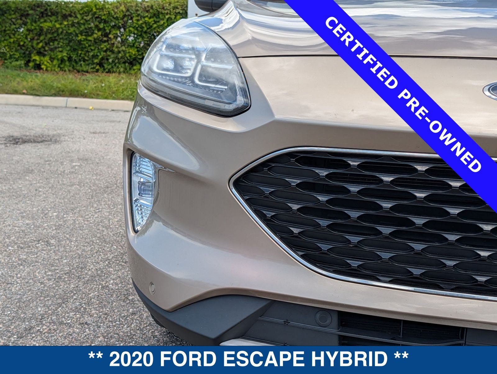 Used 2020 Ford Escape Titanium FWD image 10