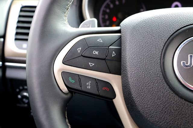 Used 2016 Jeep Grand Cherokee Overland AWD/4WD image 14