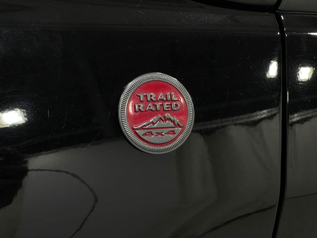 Used 2022 Jeep Compass Trailhawk image 38
