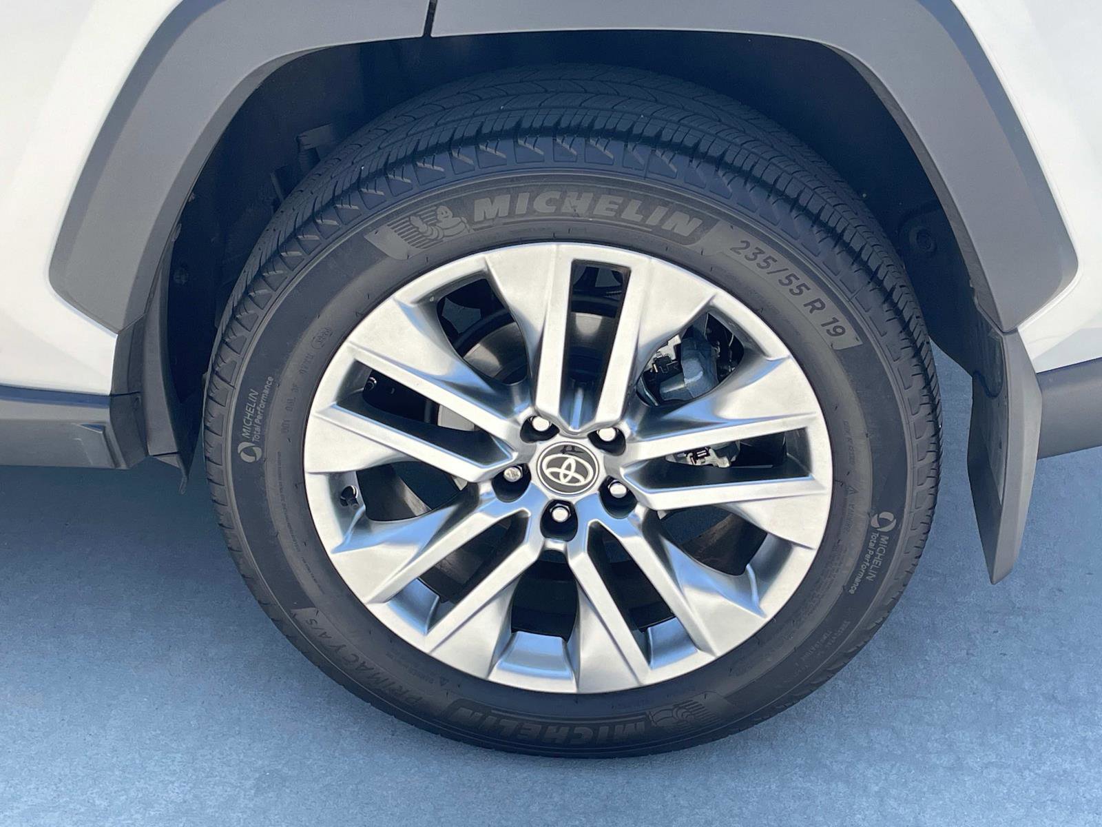 Used 2024 Toyota RAV4 XLE Premium image 30