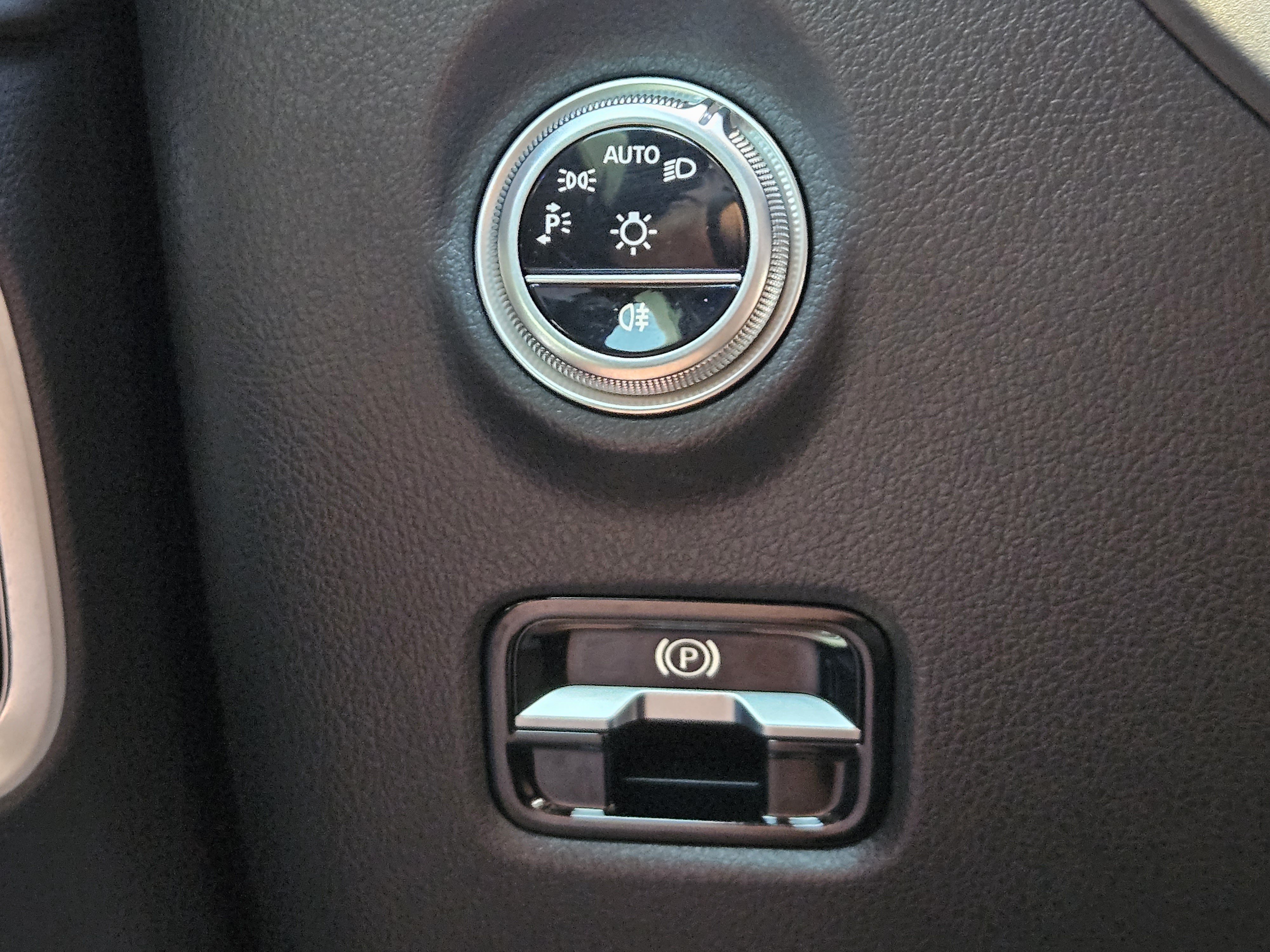 Used 2024 Mercedes-Benz CLE 53 AMG 4MATIC image 30