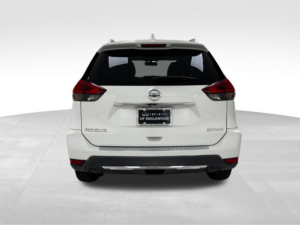 Used 2017 Nissan Rogue SV image 6