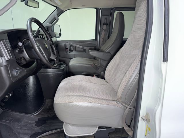 Used 2017 Chevrolet Express 2500 LS RWD image 8